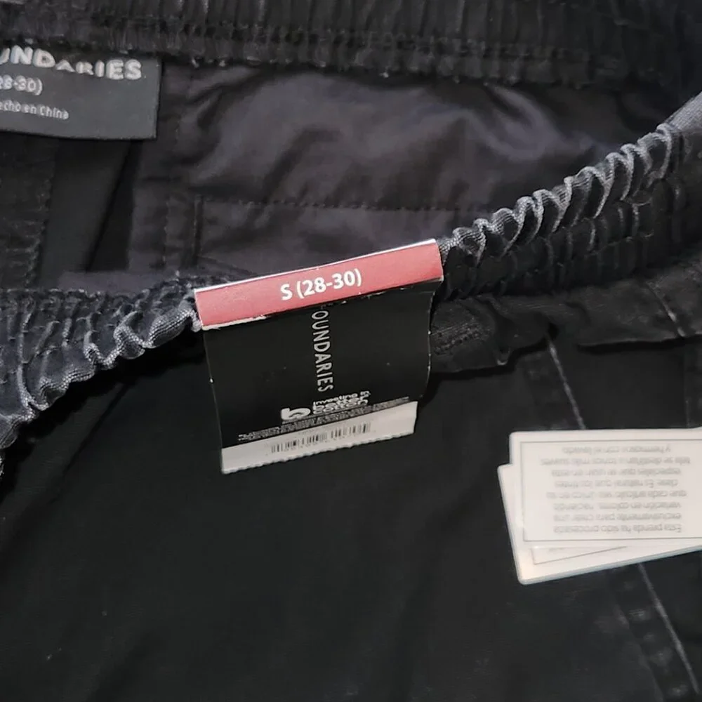 🩳 Men’s Distressed Black Shorts – Size Small 28–30, 100% Cotton, NWT